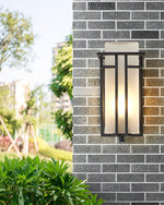linden-outdoor-wall-lamp