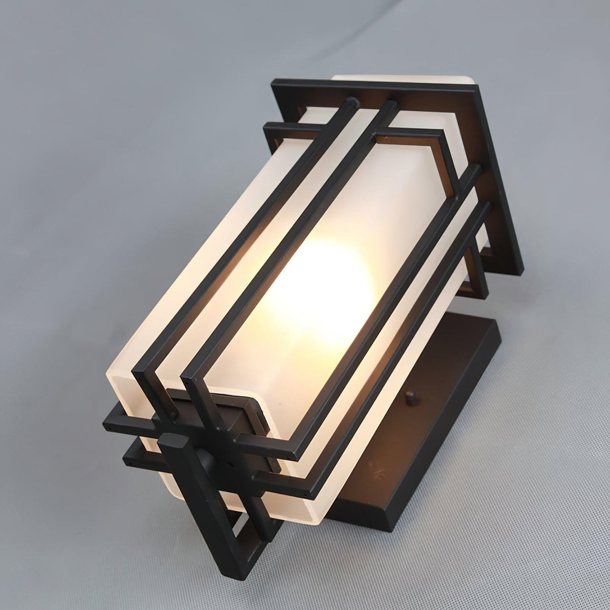 linden-outdoor-wall-lamp