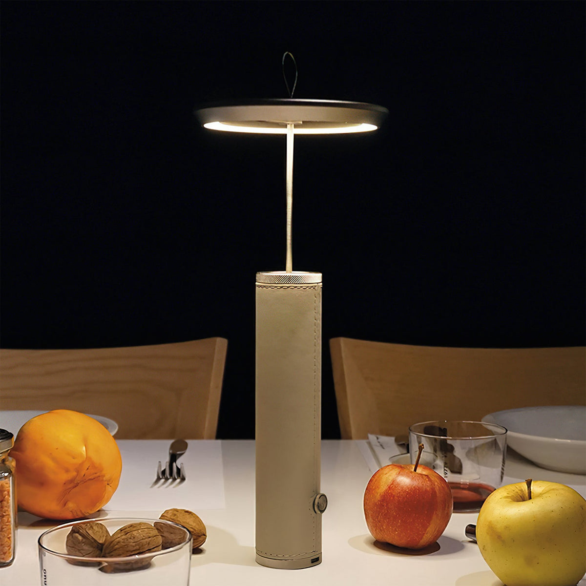 luca-portable-table-lamp
