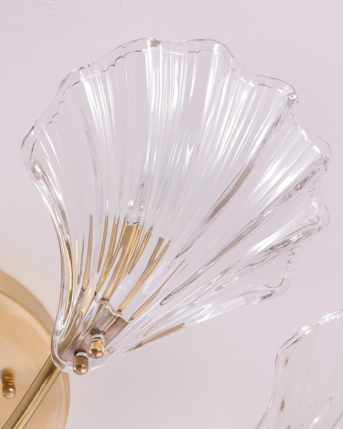 luxury-shell-brass-ceiling-lamp