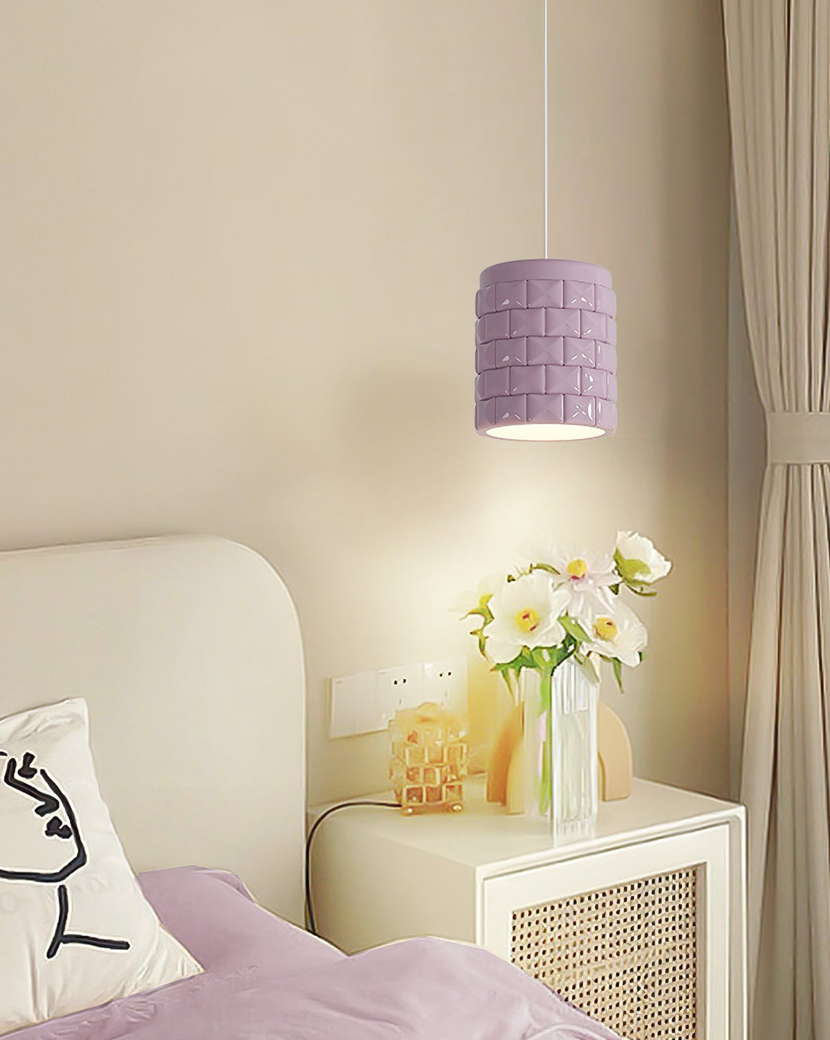 lysne-girl-pendant-lamp