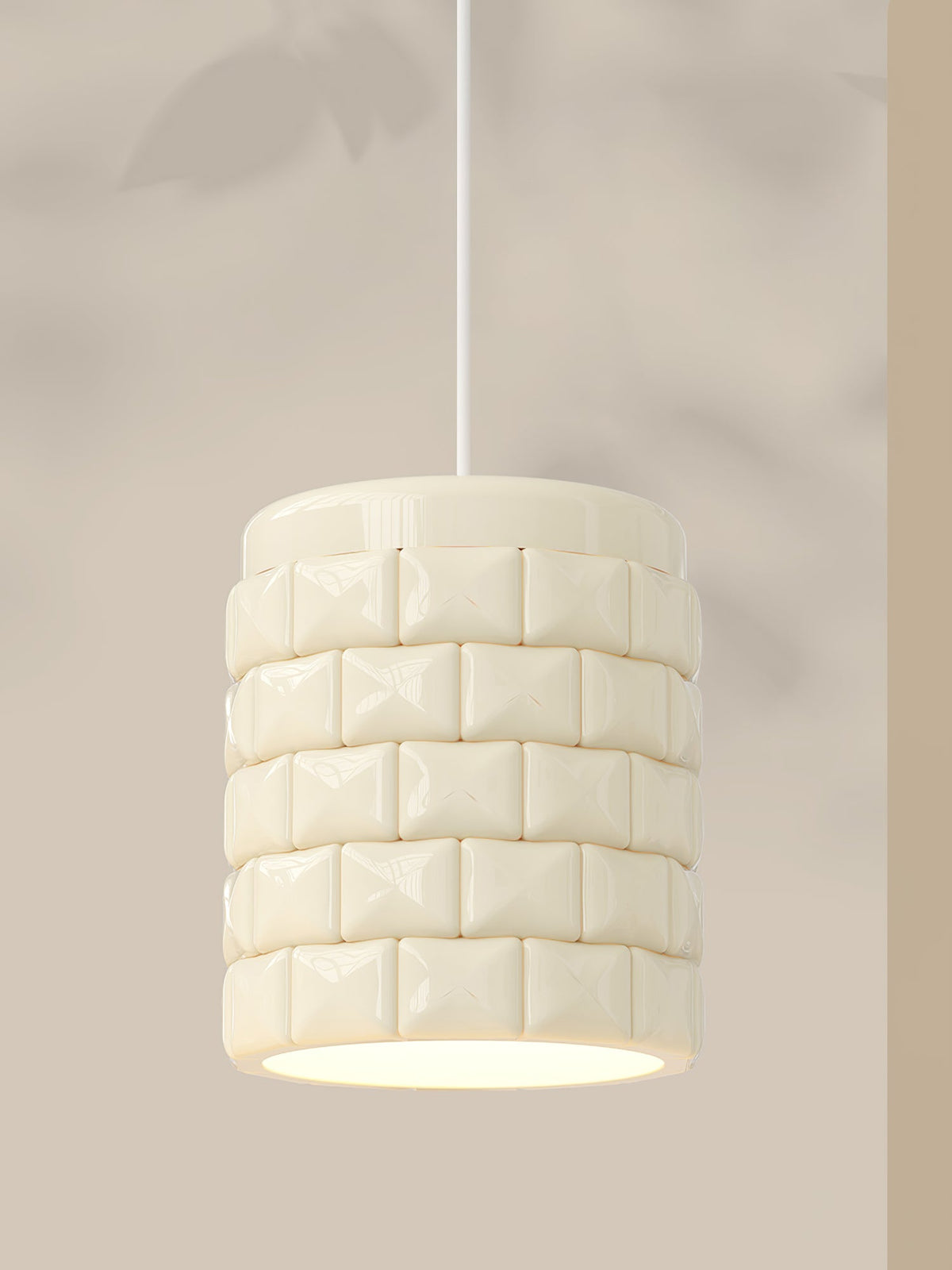 lysne-girl-pendant-lamp