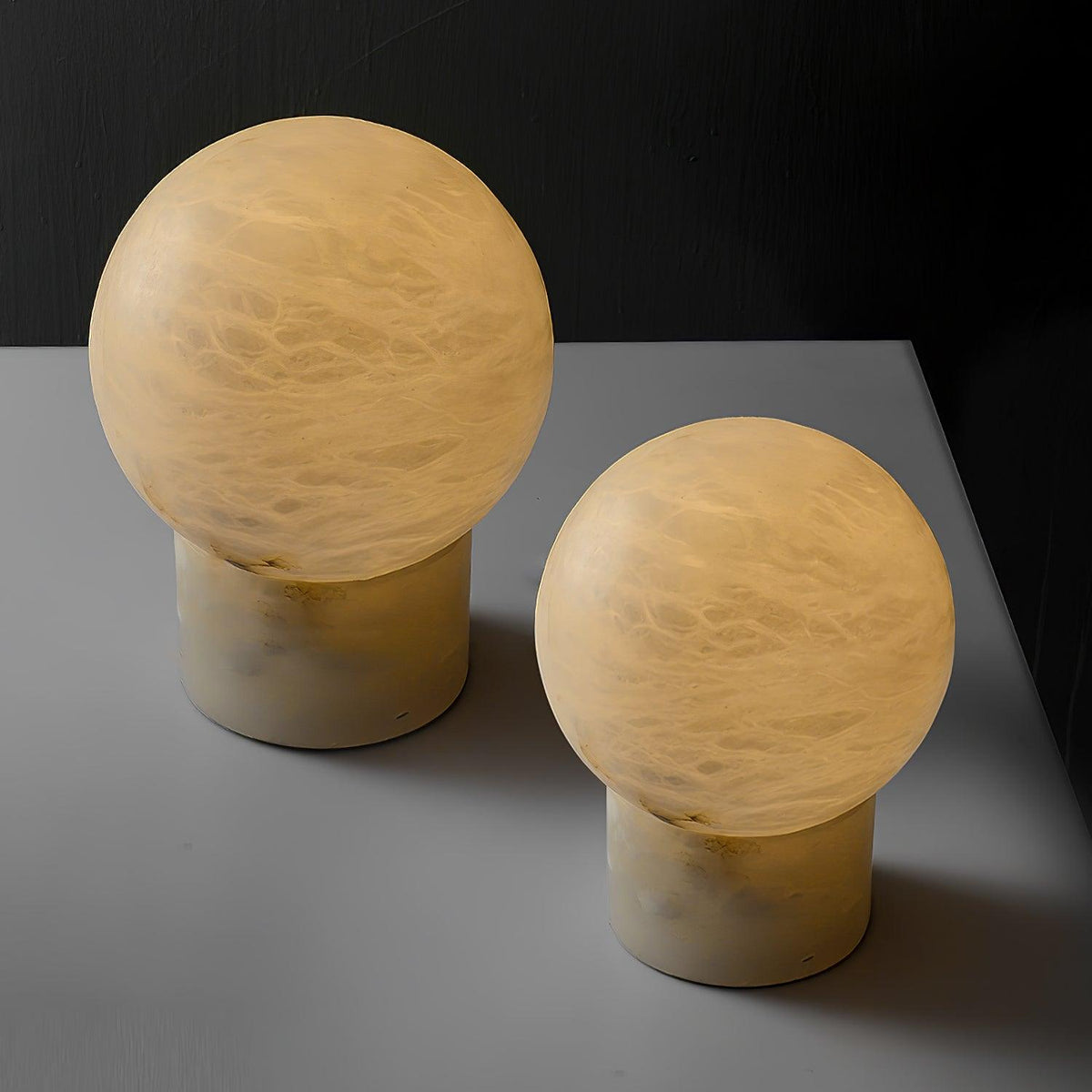 marble-ball-table-lamp