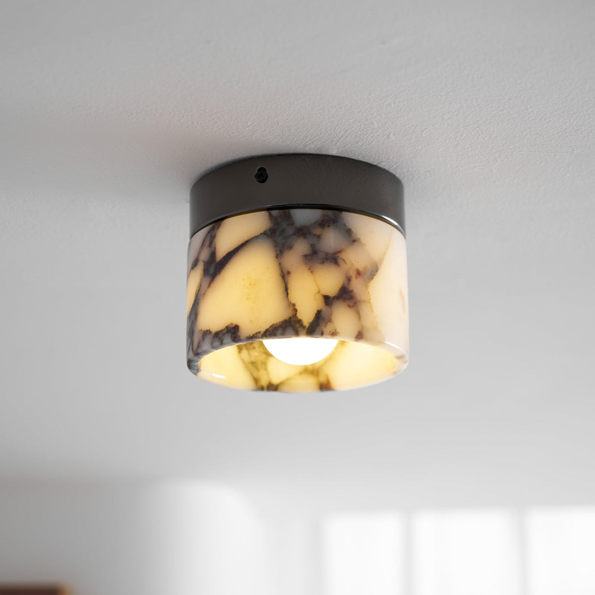 marble-round-ceiling-lamp