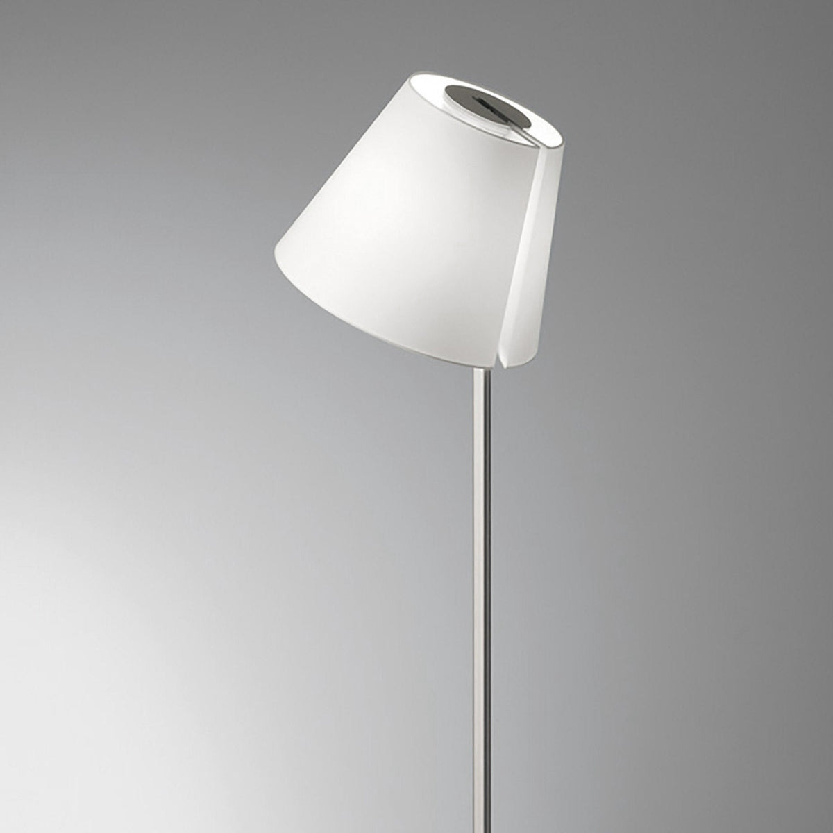 melampo-floor-lamp