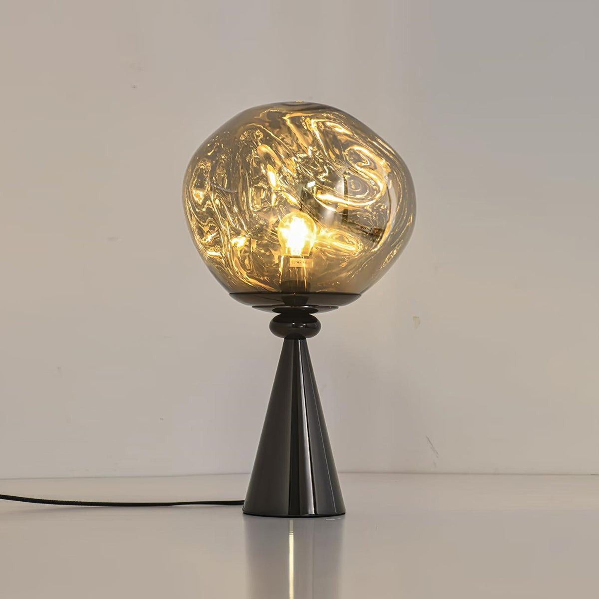 cone-table-lamp
