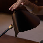 modern-tripod-table-lamp