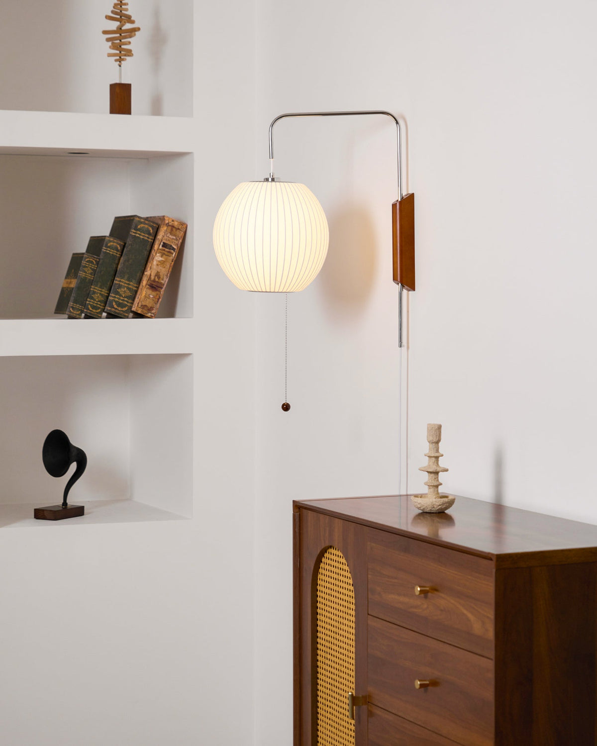 nelson-wall-lamp
