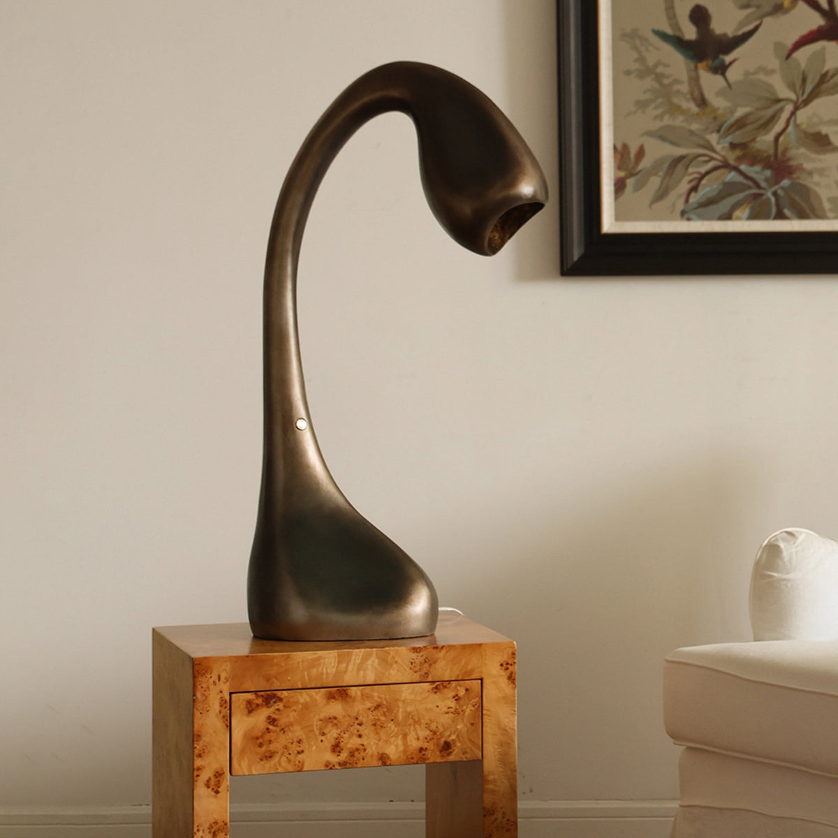 noor-grande-sculptural-floor-lamp