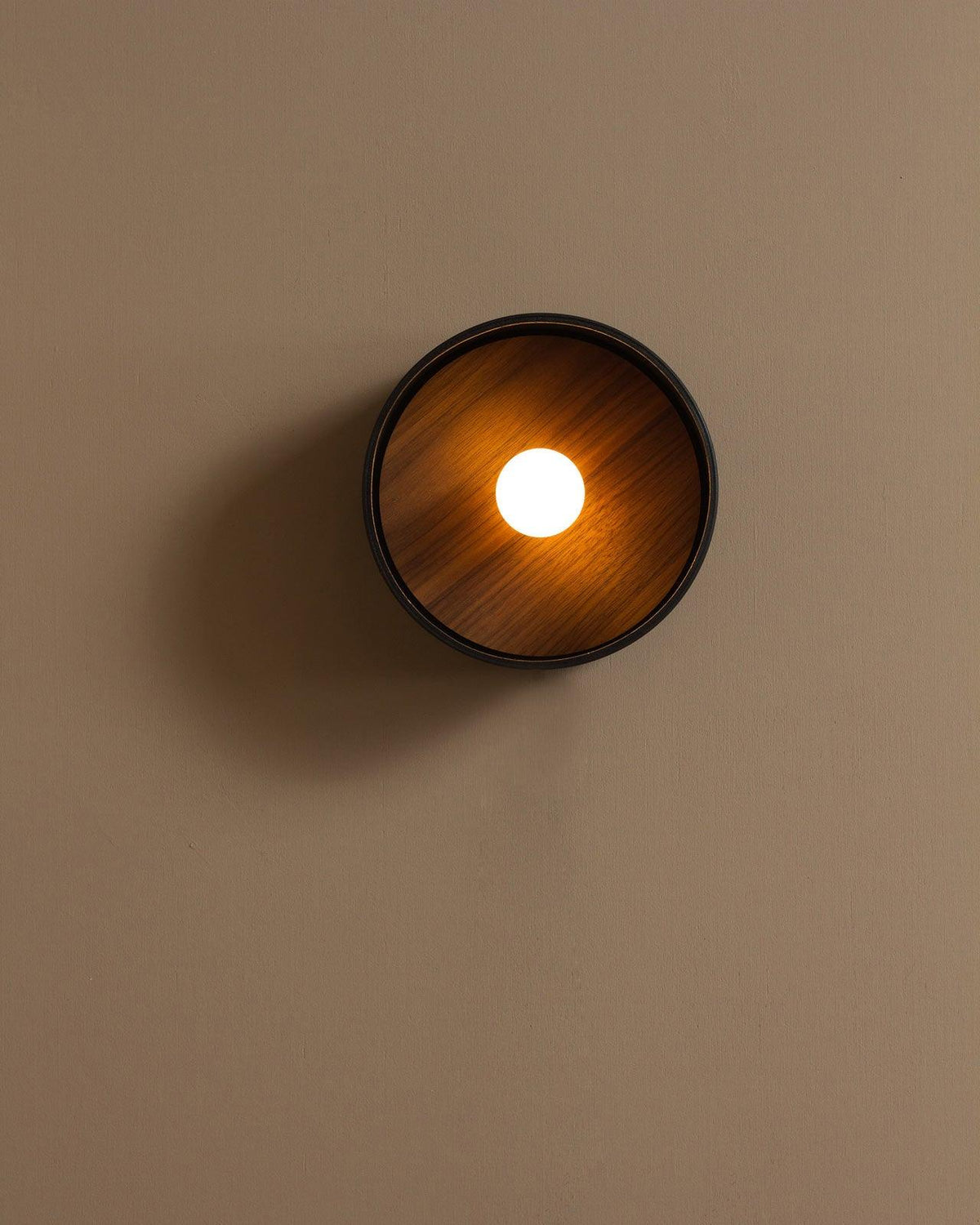 odis-sconce