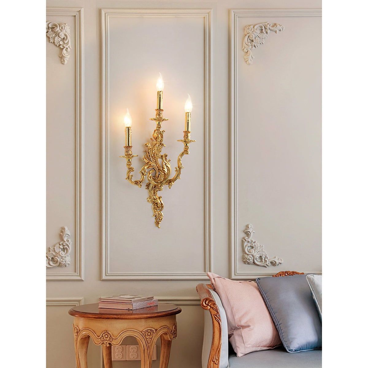 palace-wall-light