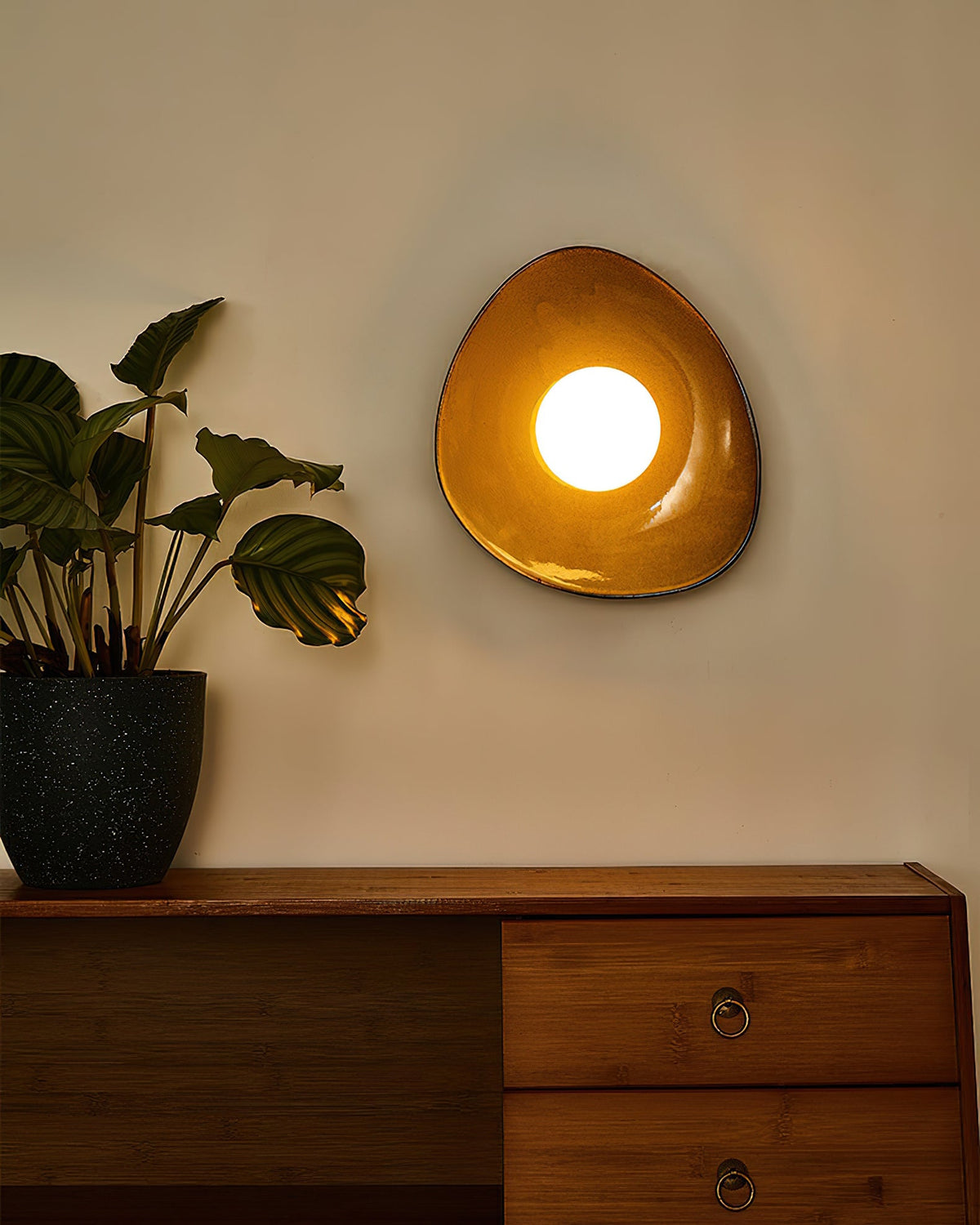pebble-disc-wall-light