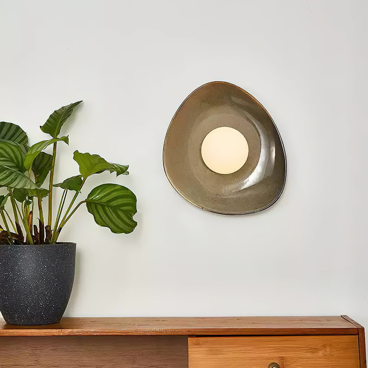 pebble-disc-wall-light