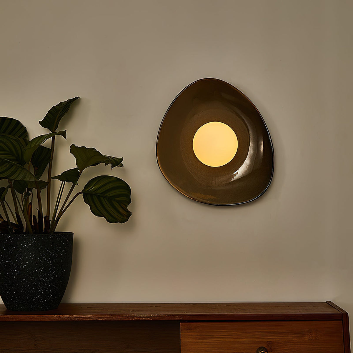 pebble-disc-wall-light