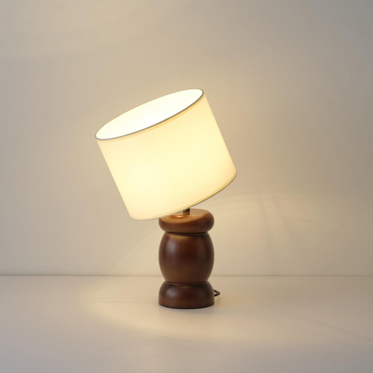 pebble-wood-table-lamp