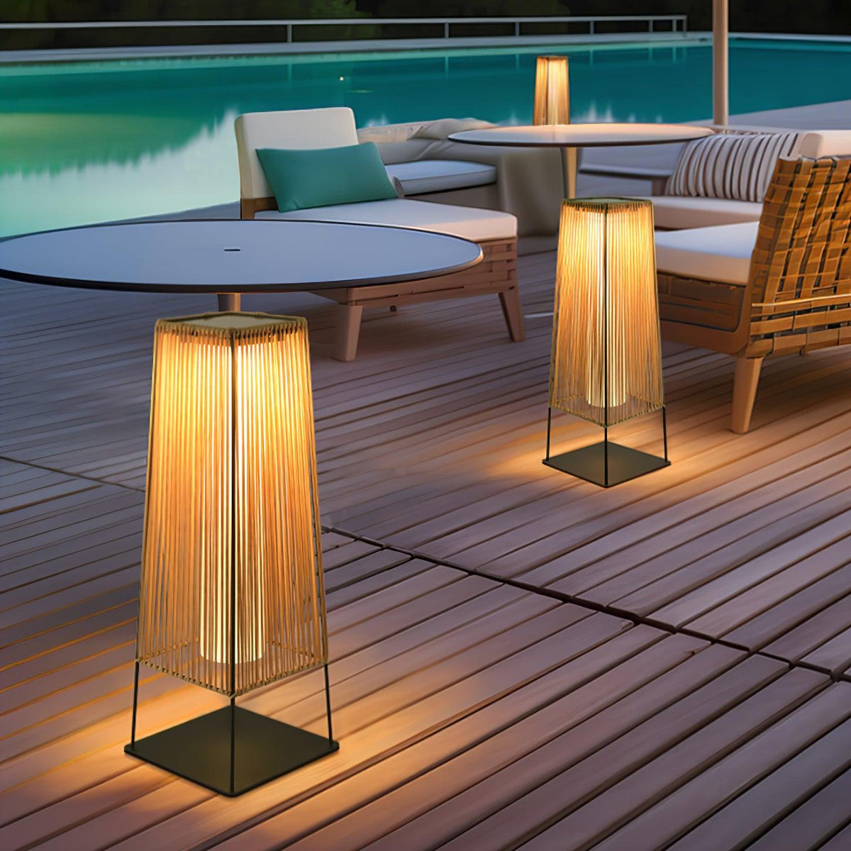 Plastic Rattaplastic Rattan Outdoor Post Light With Solar Panel