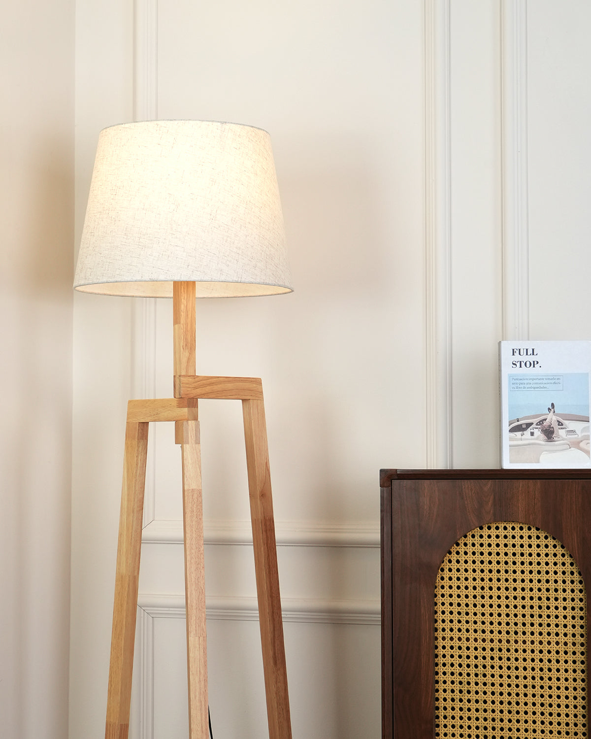 puccio-tripod-floor-lamp
