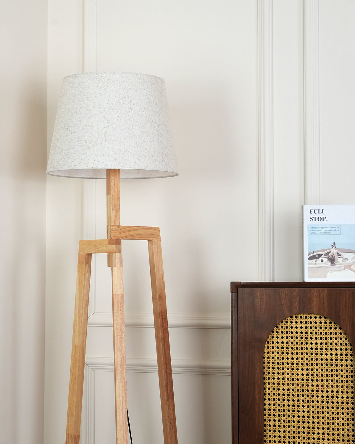 puccio-tripod-floor-lamp