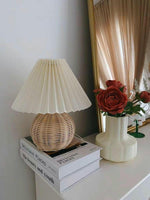 rattan-pleated-table-lamp