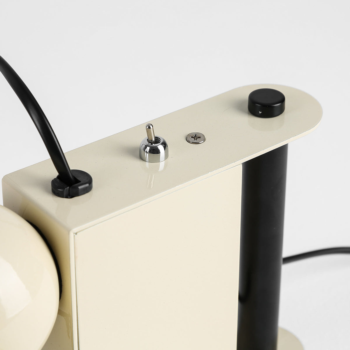 roland-camera-table-light