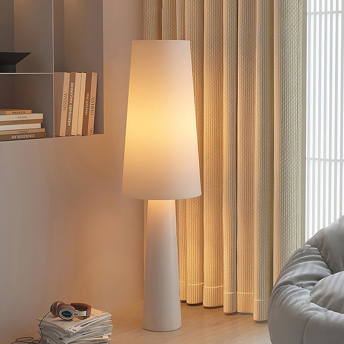 Ruma Floor Lamp