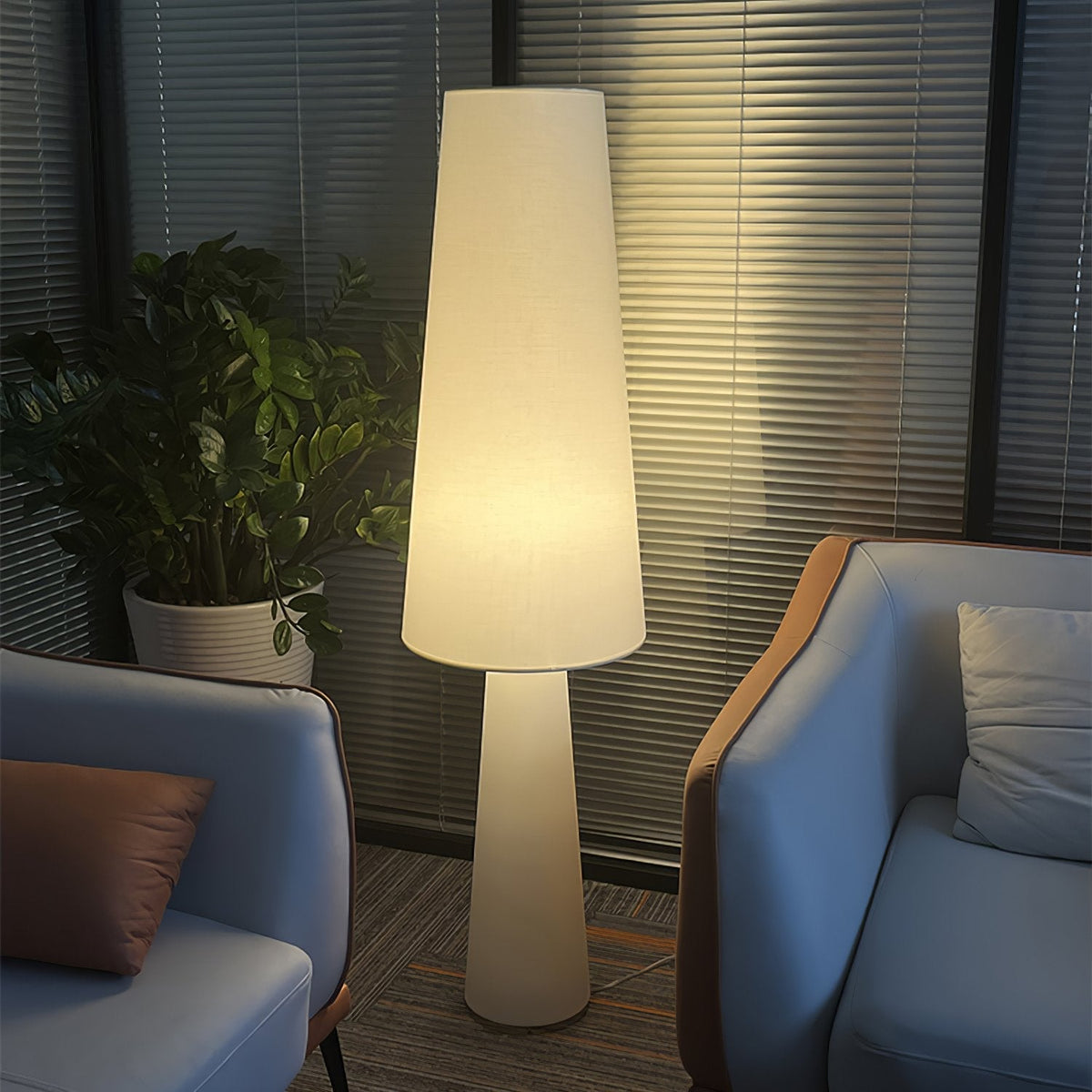 Ruma Floor Lamp