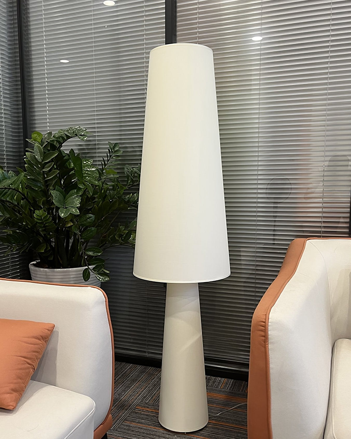 Ruma Floor Lamp