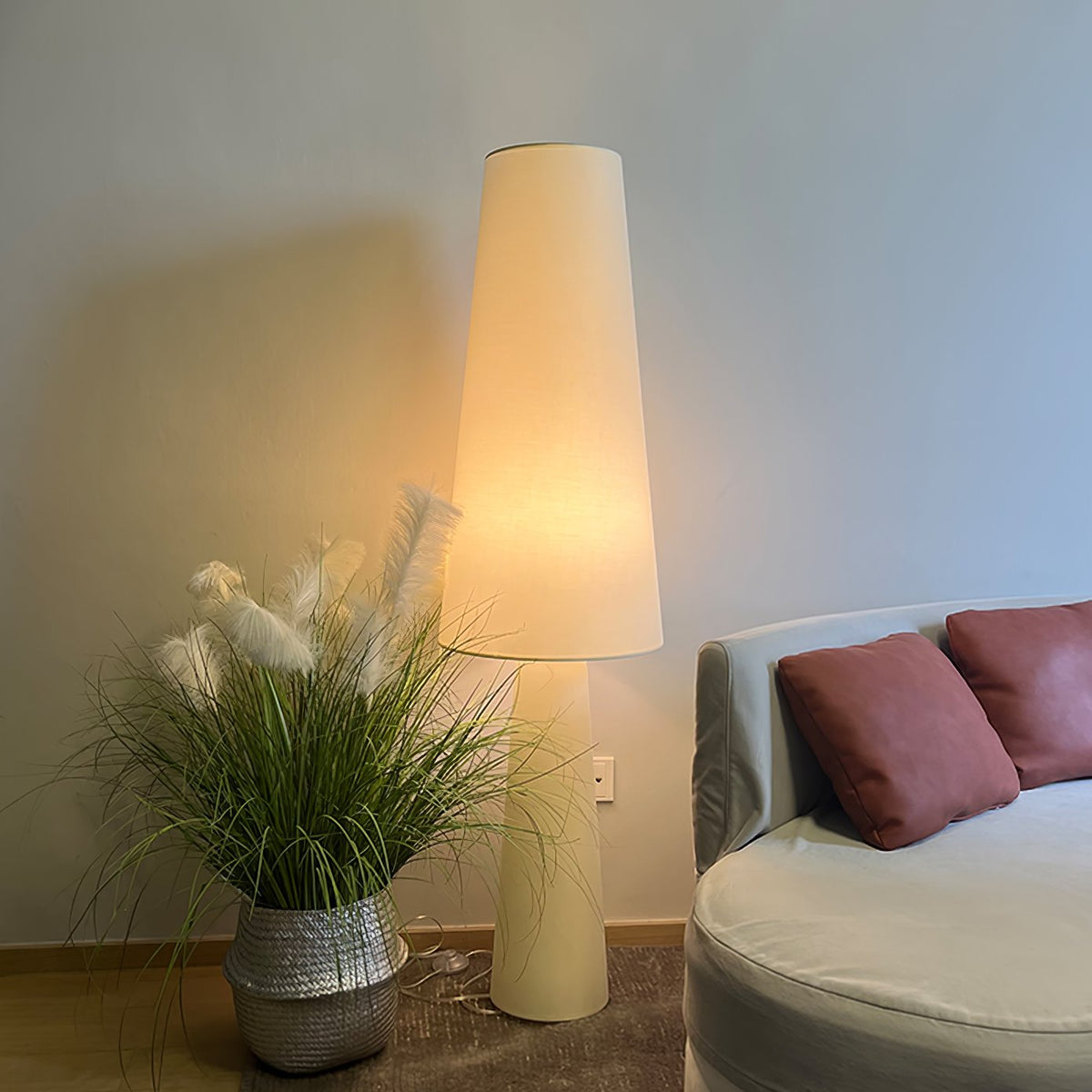 Ruma Floor Lamp