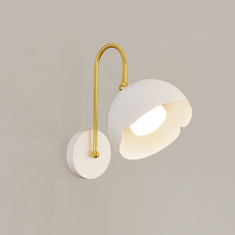 Saluda Wall Lamp