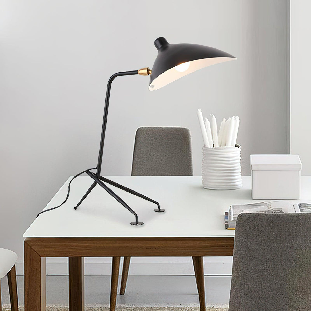 serge-mouille-table-lamp