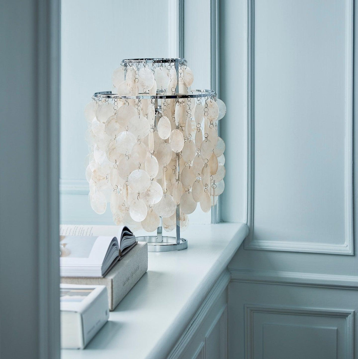 shell-table-lamp