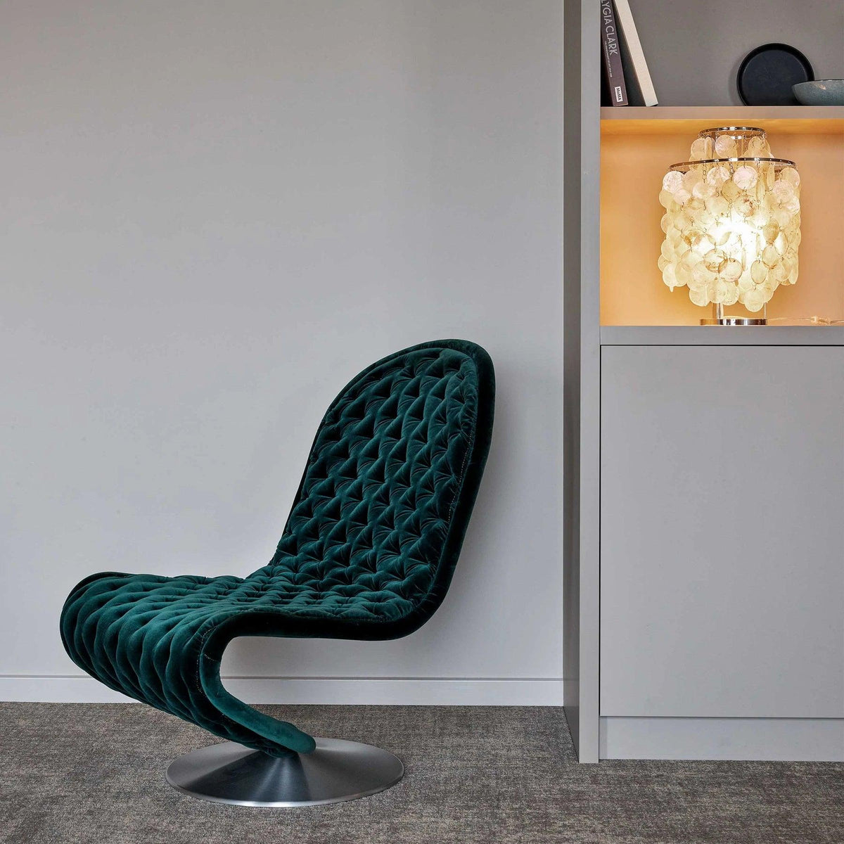 shell-table-lamp