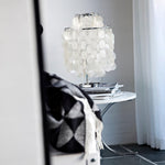 shell-table-lamp