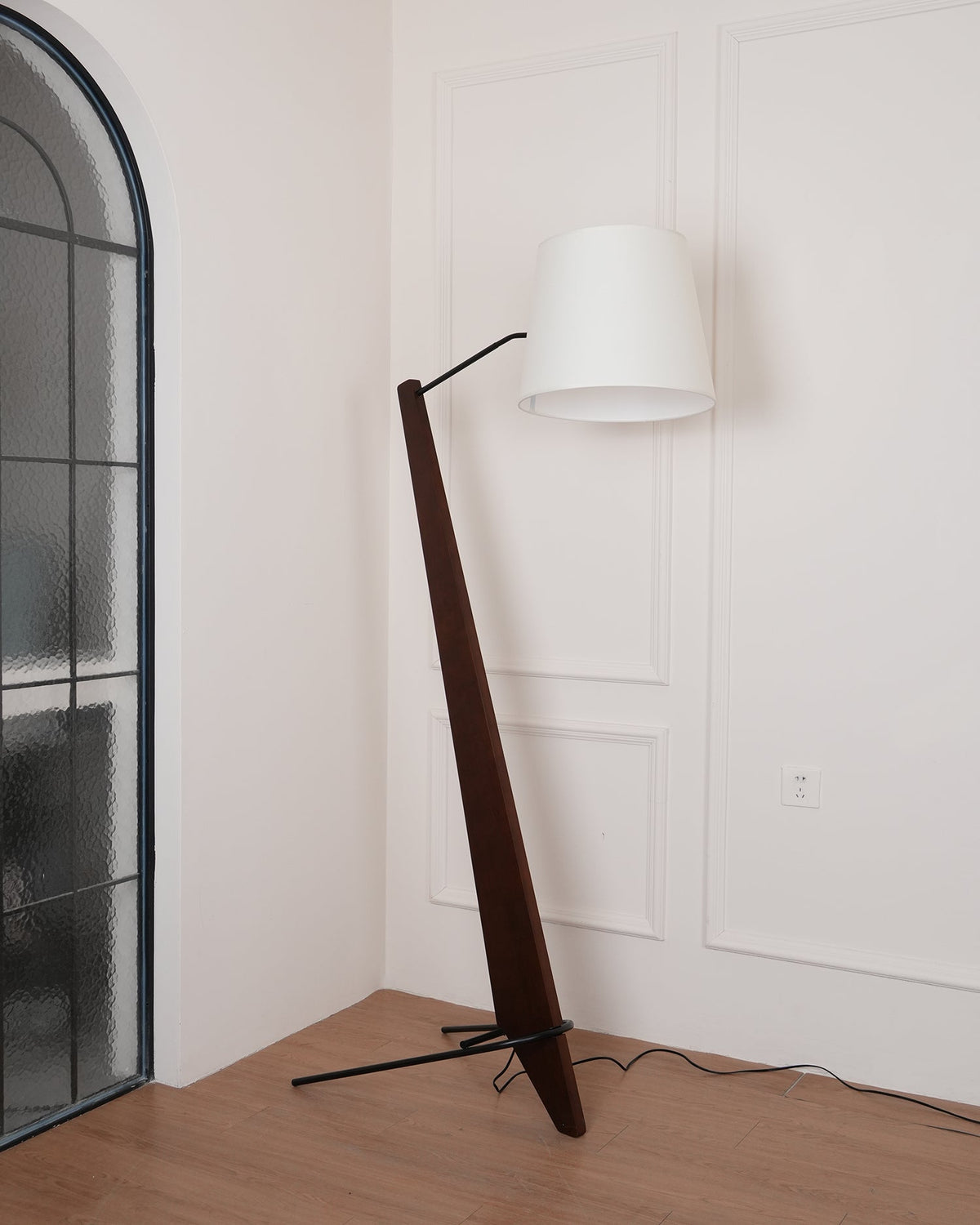 silva-giant-floor-lamp