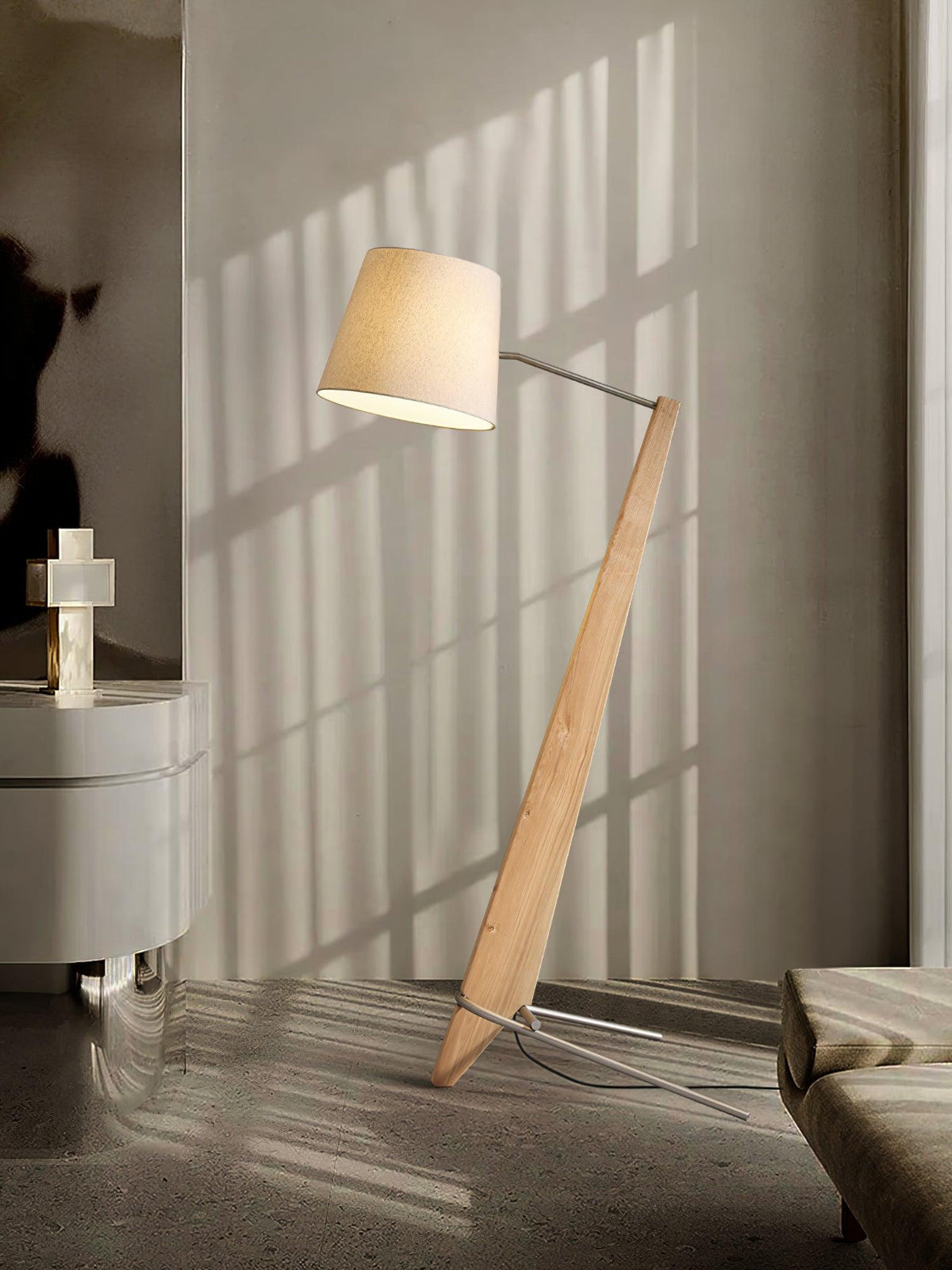 silva-giant-floor-lamp