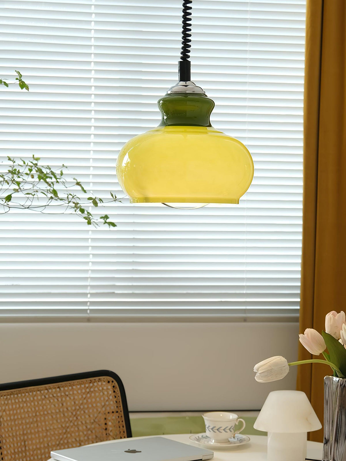 space-age-glass-pendant-light