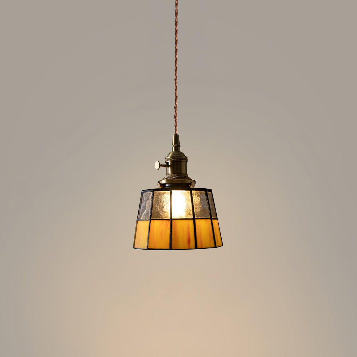 stained-glass-pendant-light