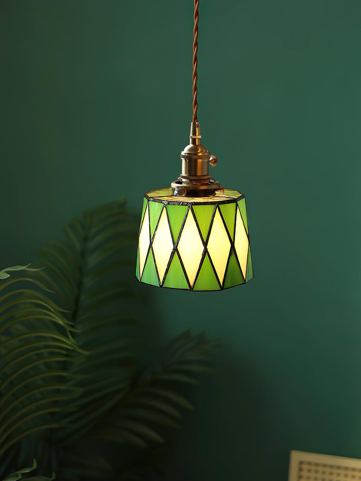 stained-glass-pendant-light