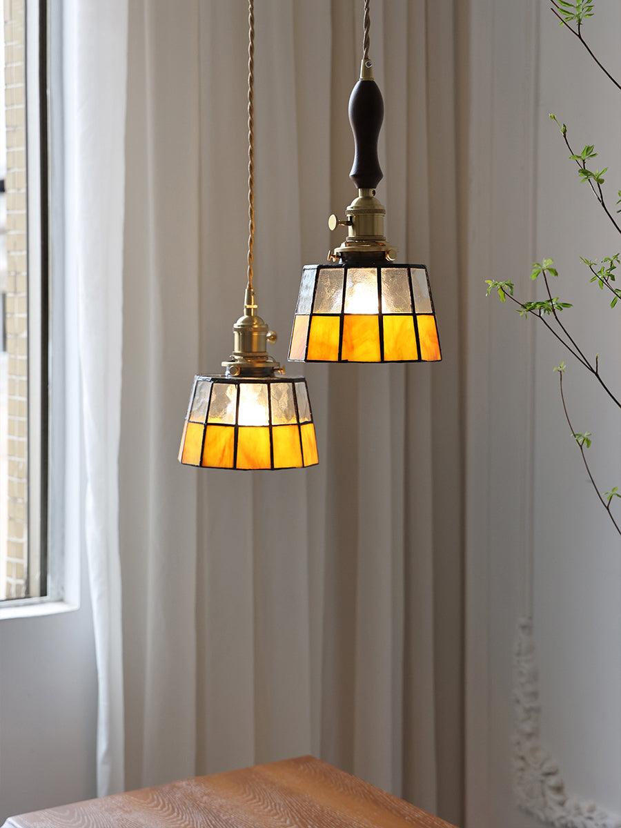 stained-glass-pendant-light