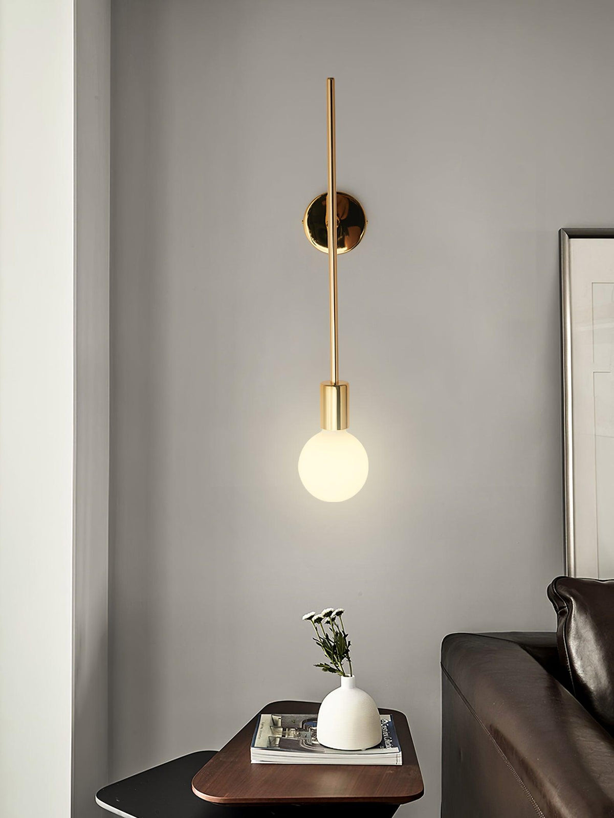 step-kick-wall-lamp