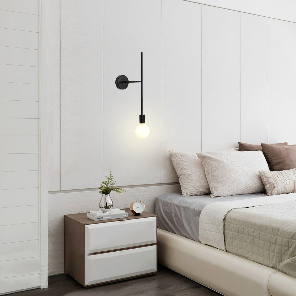 step-kick-wall-lamp