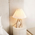 stone-pillar-table-lamp