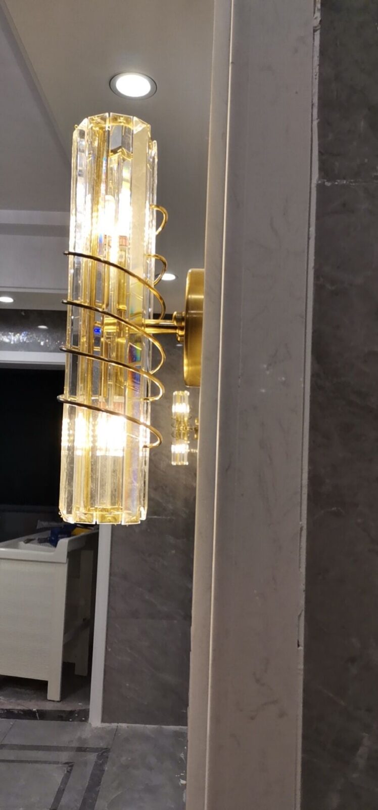 Surround Crystal Wall Light