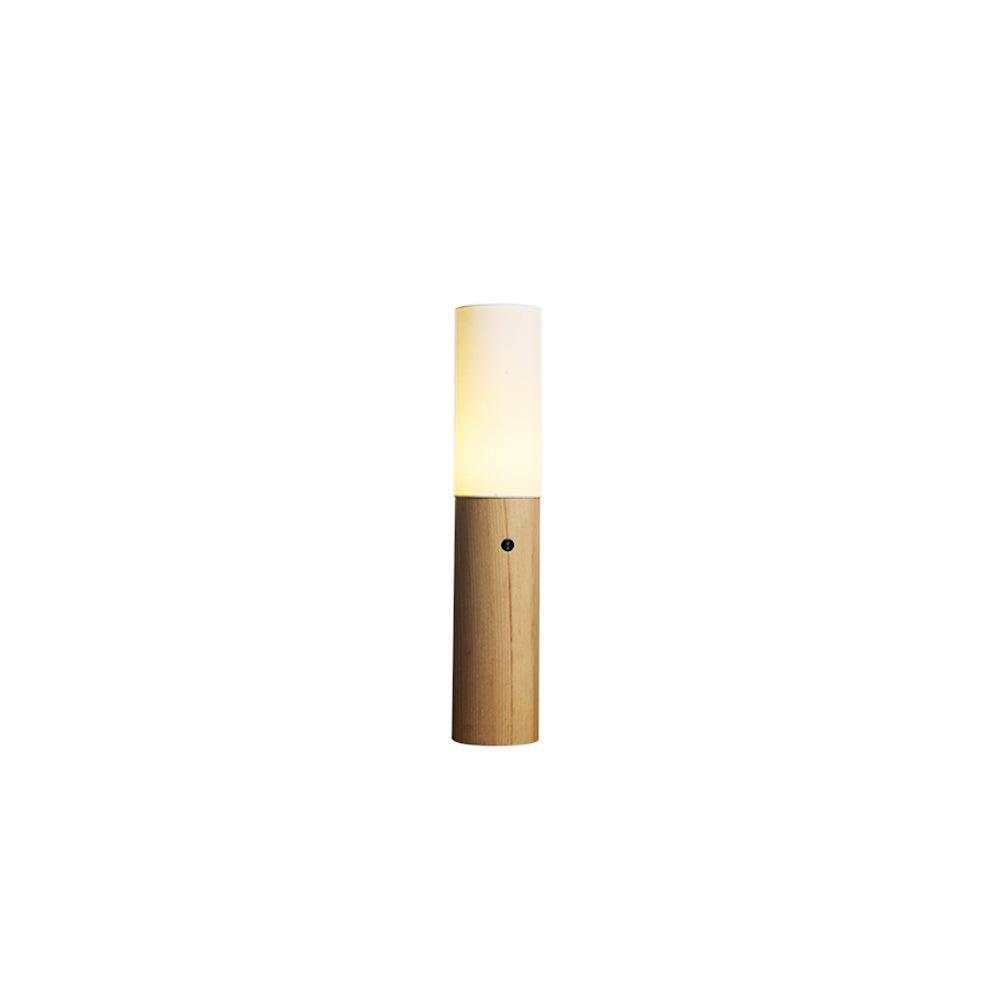 timber-column-floor-lamp
