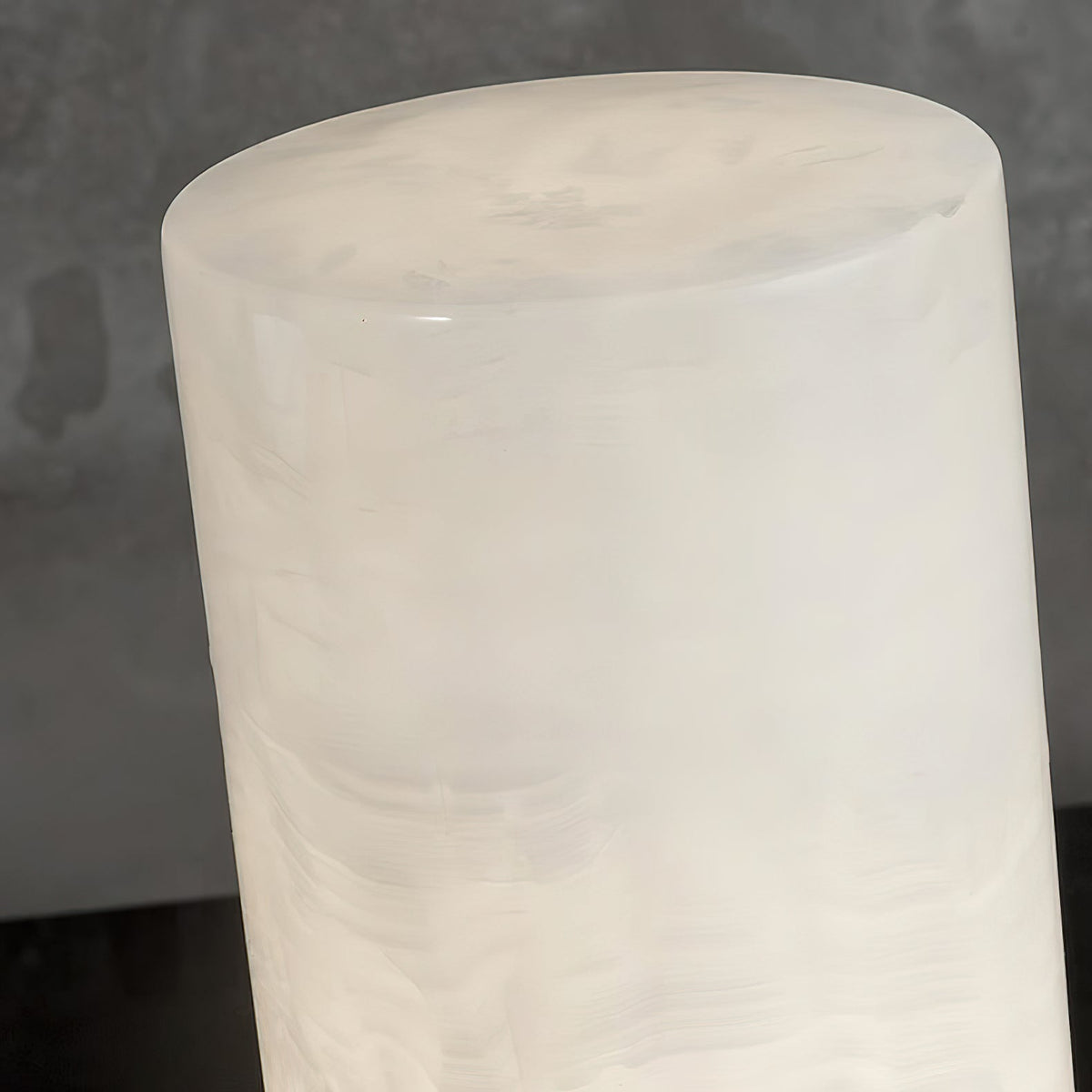 totem-alabaster-table-lamp