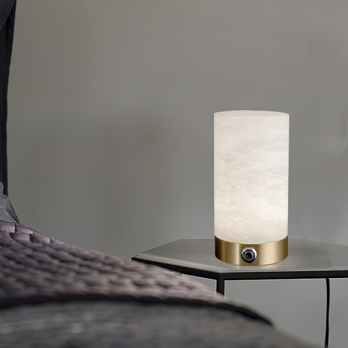 totem-alabaster-table-lamp