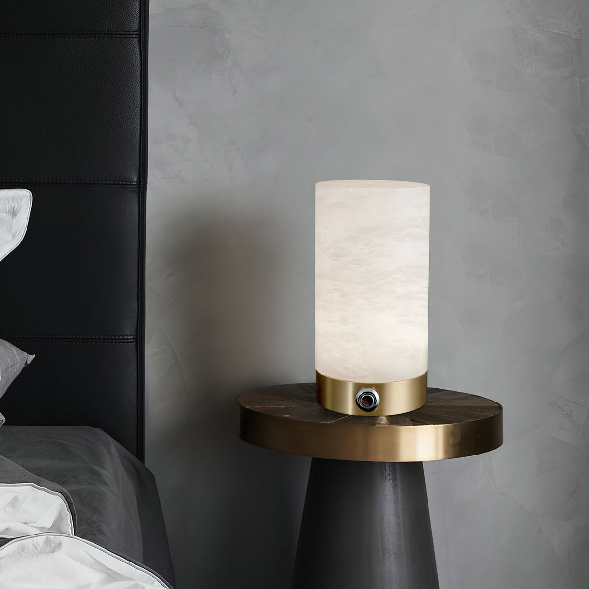 totem-alabaster-table-lamp