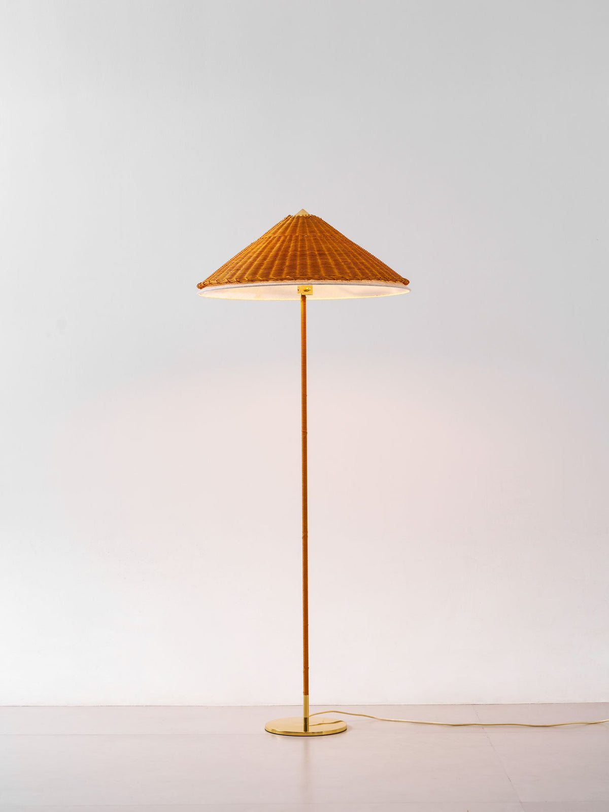 tynell-floor-lamp