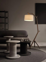 umahi-floor-lamp
