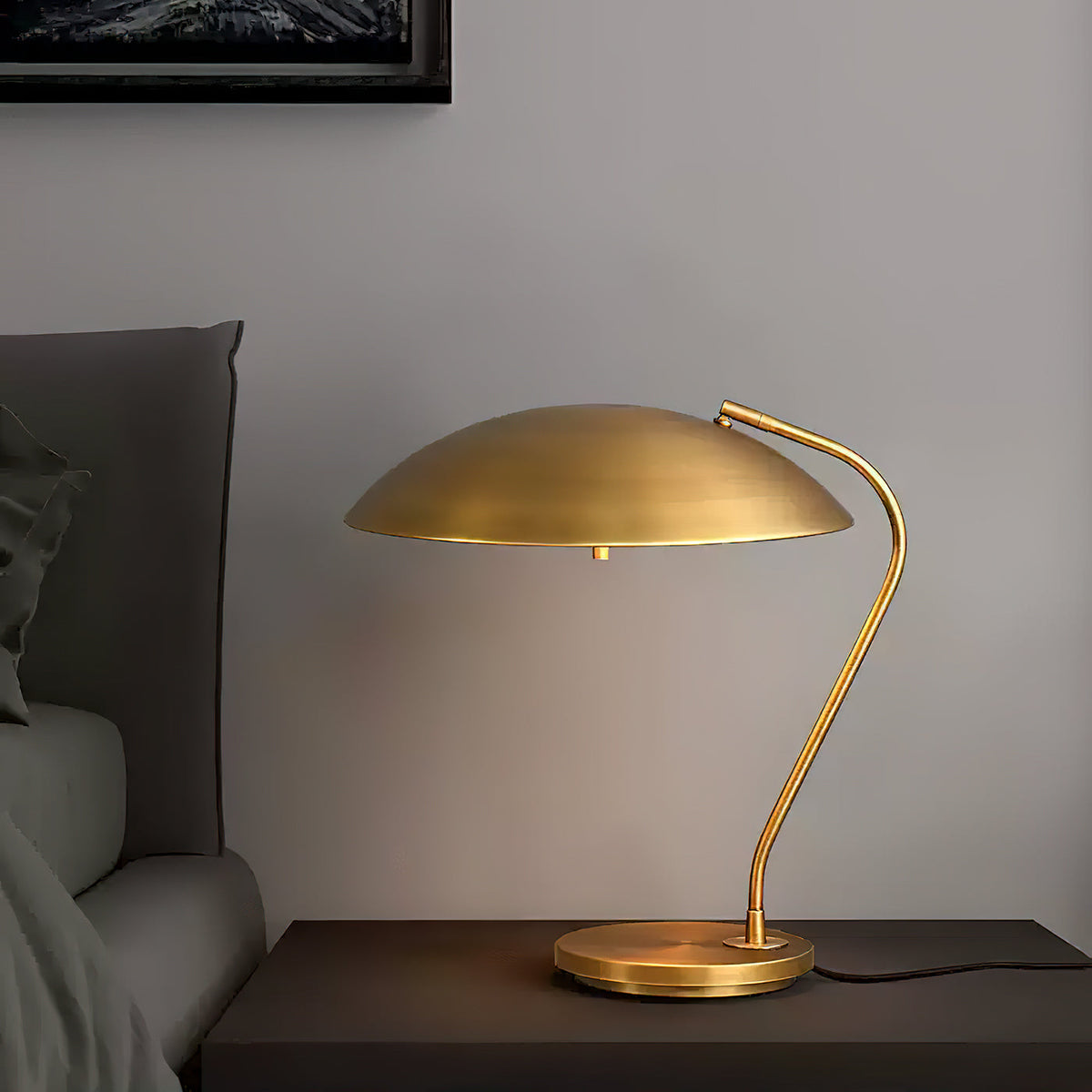 valencia-table-lamp-brass